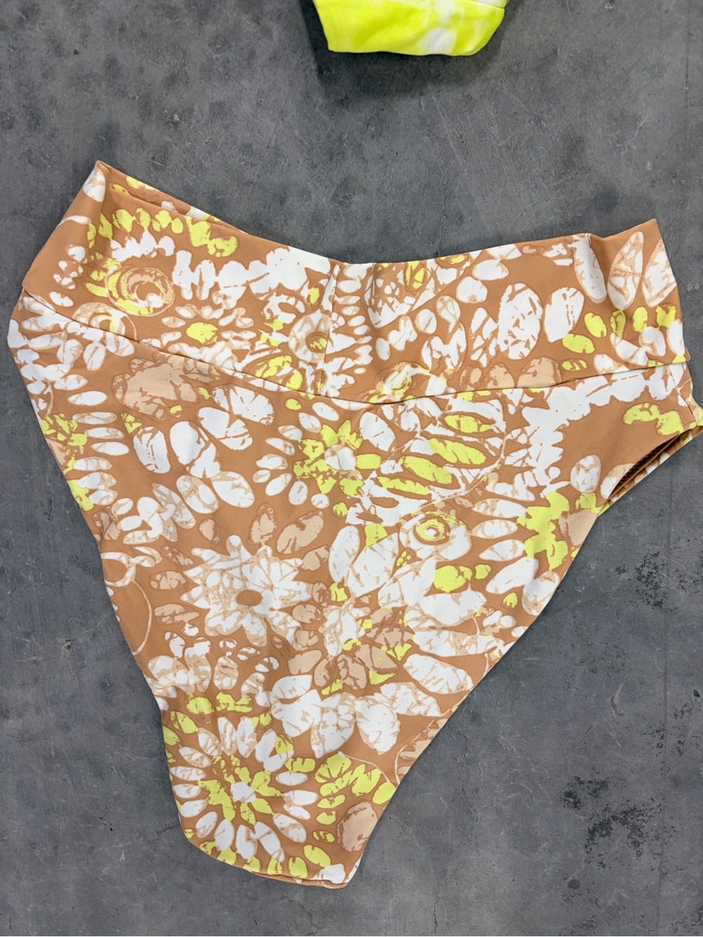 aerie Two-Pack High-Waist Bikini Bottoms - Neon Yellow & Tan Floral - Picture 6 of 6